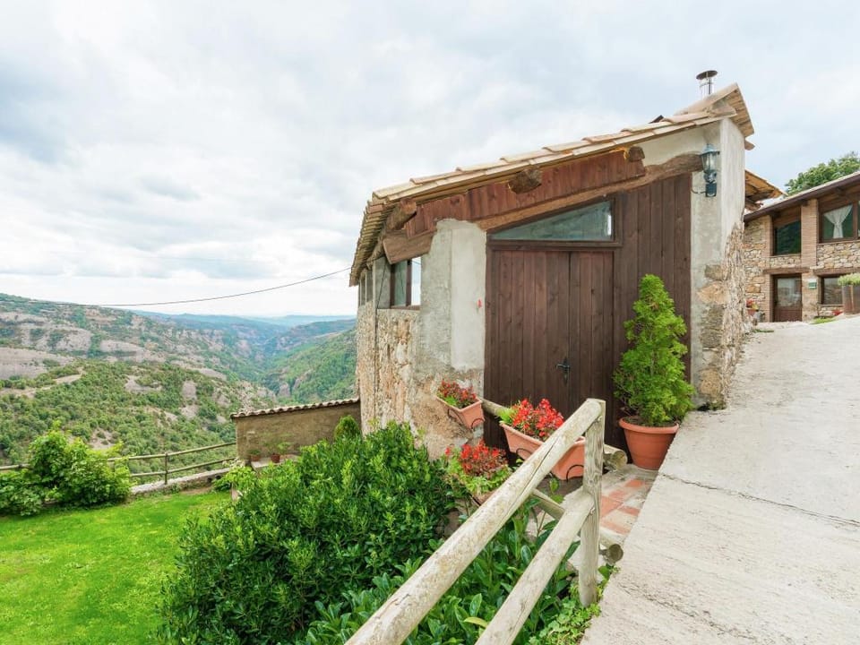Belvilla by OYO Casa El Raco dEspunyes. Vacation rental in Solsonès