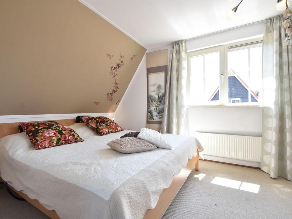 Enticing Holiday Home in Oude with Garden Vacation rental in Zeeland, Netherlands