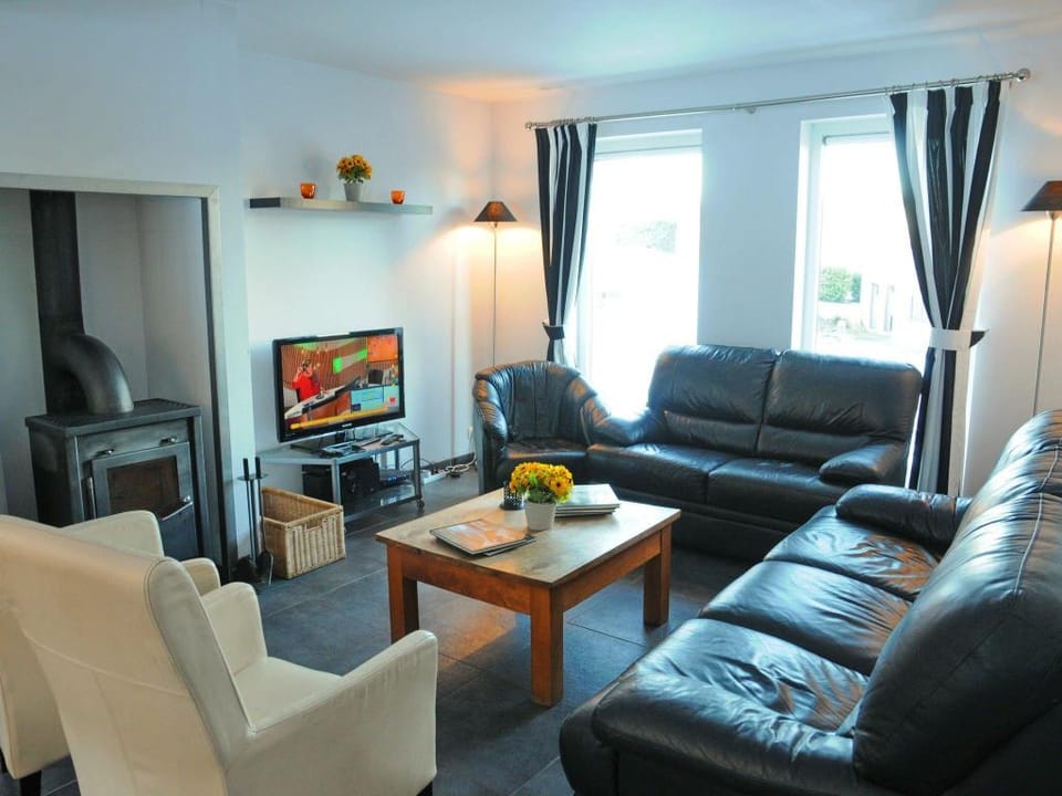 Holiday Home in Barvaux with Sauna  Garden Vacation rental in Wallonia, Belgium