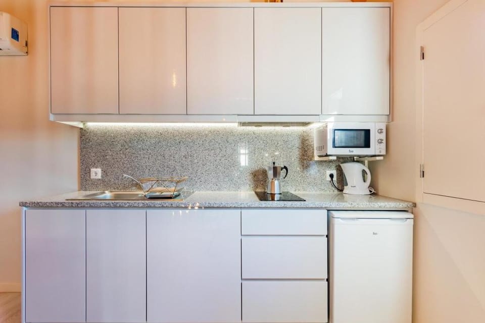 Lemago Porto Apartments - SÃO BENTO - 3rd FLOOR Apartment in Porto
