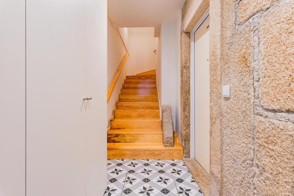 Lemago Porto Apartments - SÃO BENTO - 3rd FLOOR Apartment in Porto