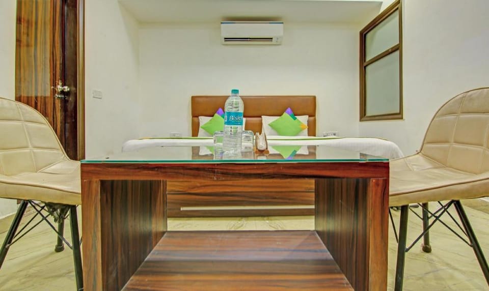 Itsy Hotels Prime Stay Hotel in Delhi