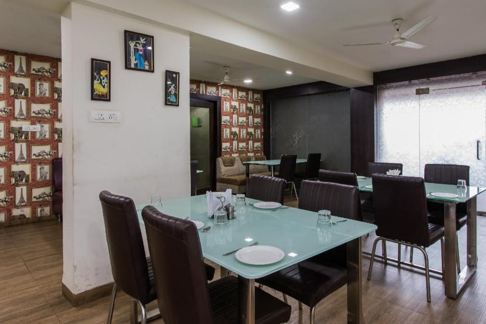 Super Collection O Hotel Prithviraj Hotel in India