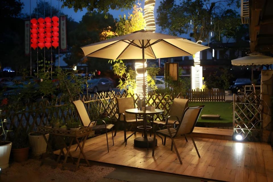 Wuyi Mountain Ancient Street Shansu Family Hotel Apartment in Fujian