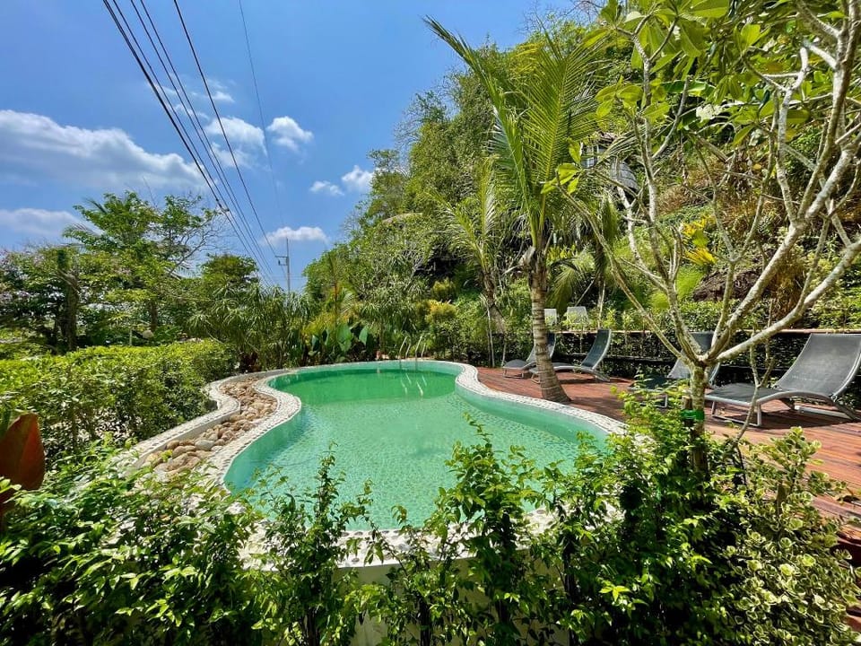 Janthara Resort and Restaurant Resort in Surat Thani Changwat