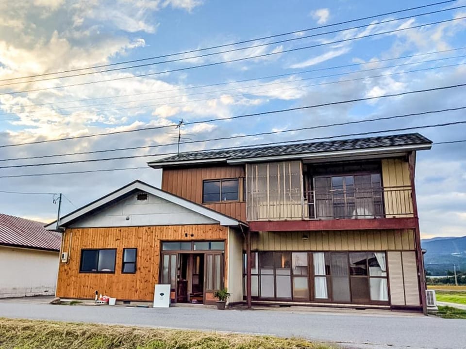Guest House Inawashiro Hanbog Hotel in Japan