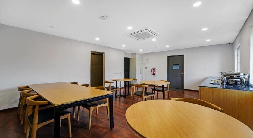 UPAR Hotels Thoraipakkam, OMR Hotel in Chennai