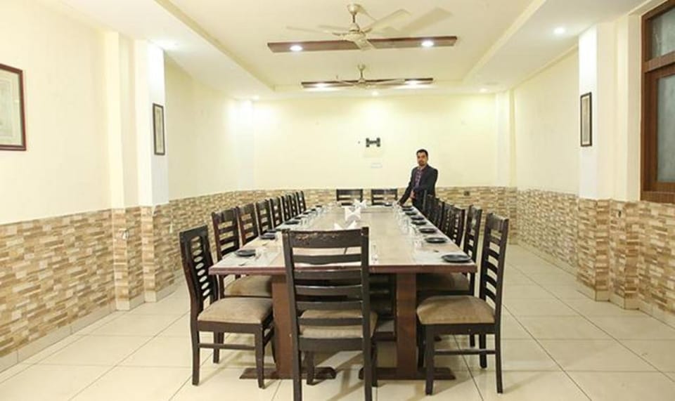 Collection O Civil Lines Rudrapur Hotel in Uttarakhand