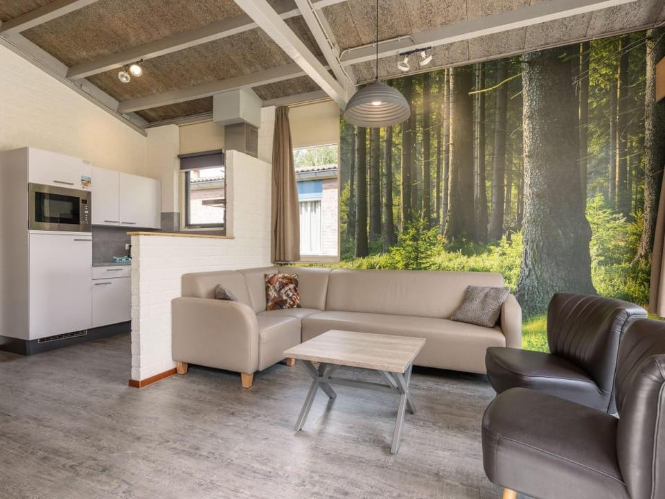 Bungalow in Weerterbergen with IR Sauna Vacation rental in Weert