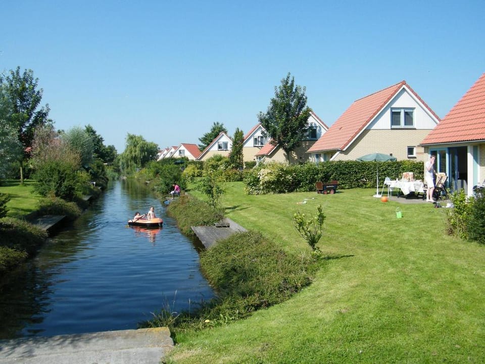 Villa in Netherlands with Spacious Garden Vacation rental in Flevoland, Netherlands