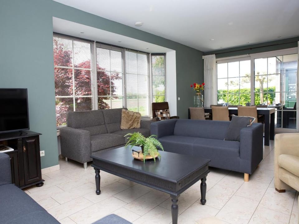 Farmhouse in Genderen with Terrace Vacation rental in North Brabant (province)