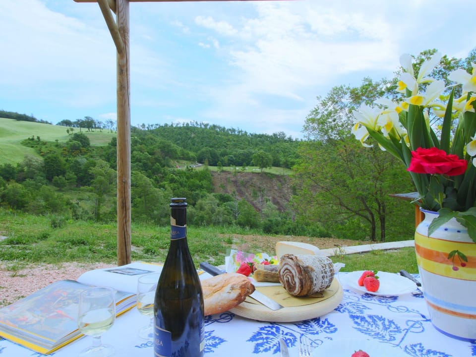 Farmhouse in Marche with Pool and Views Vacation rental in Marche