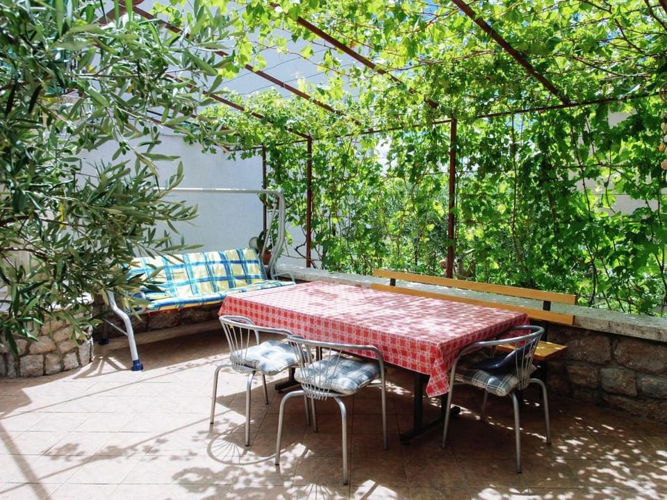 Nice apartment in Zadarska županija w/  Apartment in Zadar County