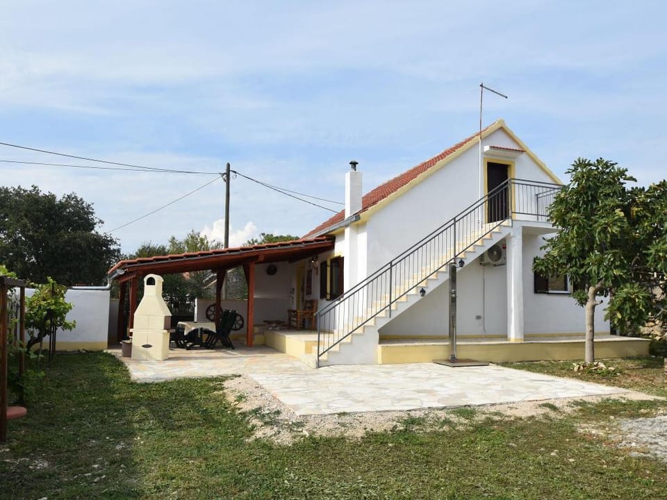 Holiday Home in Dalmatia near Krka NP Vacation rental in Šibenik-Knin County, Croatia