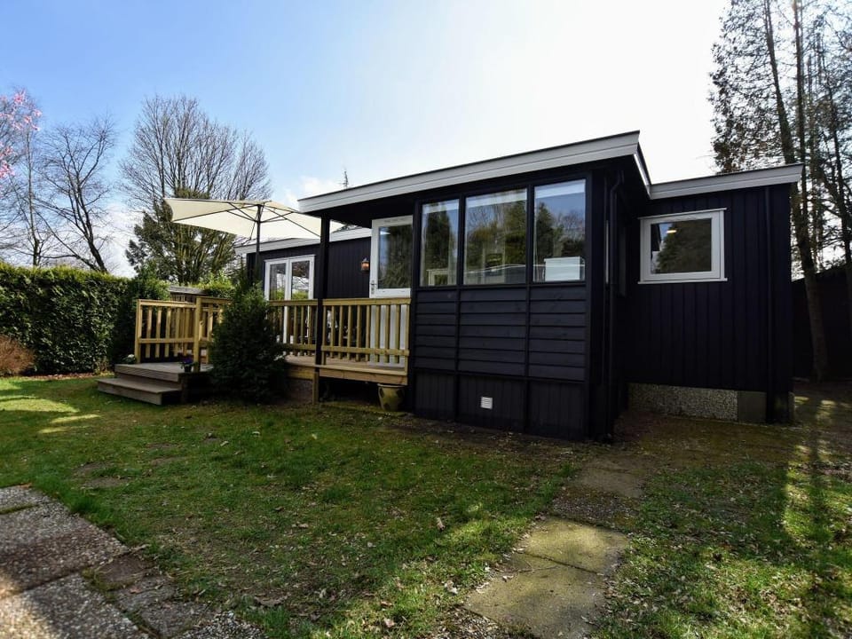 Chalet with balcony in Veluwe Vacation rental in Gelderland, Netherlands