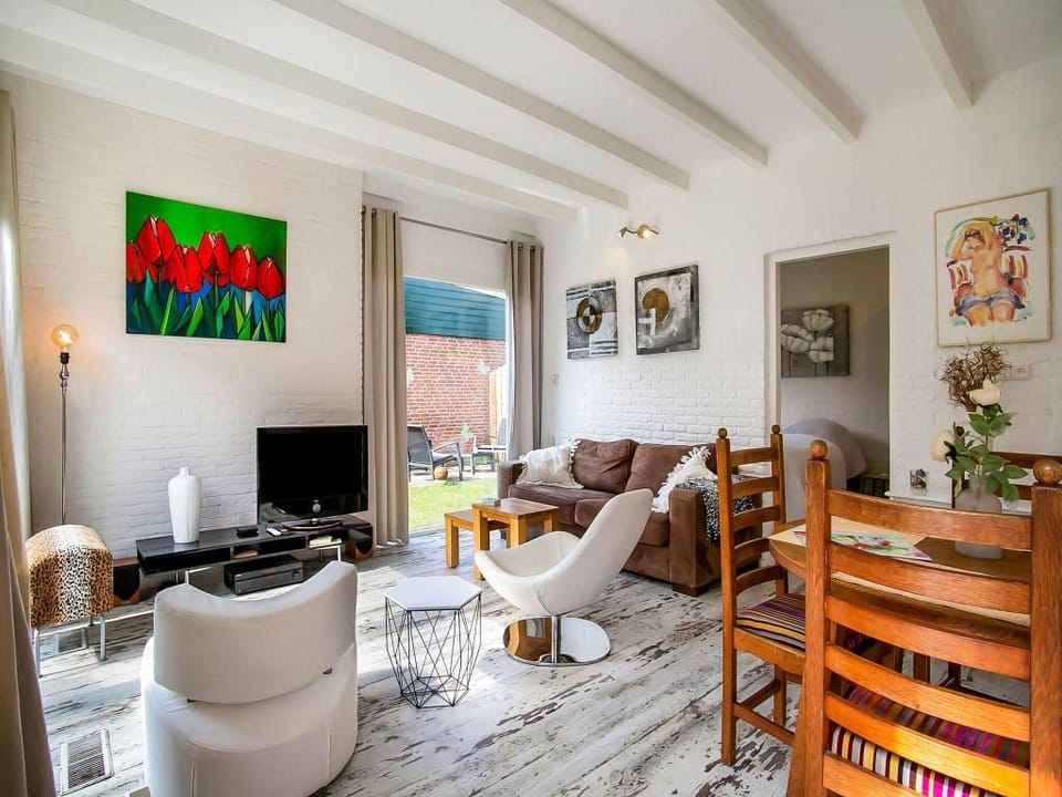 Bungalow in Noordwijk near Beaches Vacation rental in Noordwijkerhout