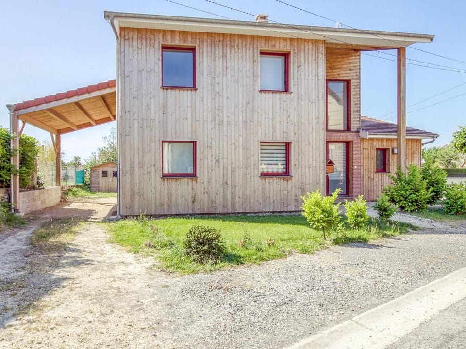 Pleasant Cottage in Challerange Vacation rental in Grand Est
