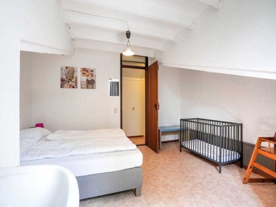 Holiday Home in Ulestraten with Forest Vacation rental in Limburg (province)