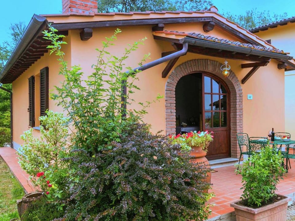 Belvilla by OYO Casa Rosa Vacation rental in Tuscany