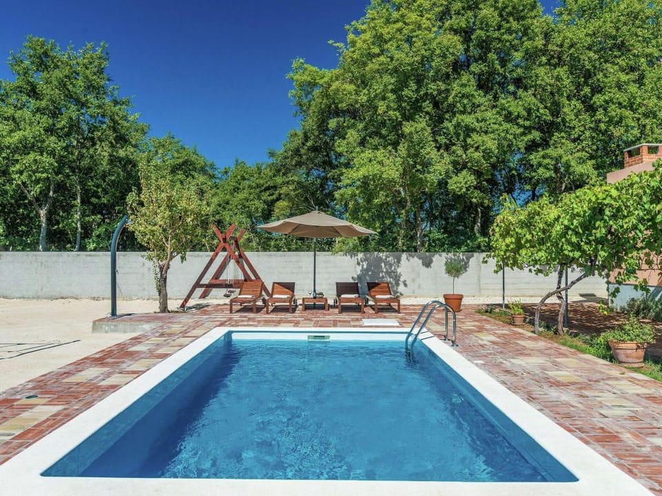 Holiday Home in Zemunik Donji with Pool Vacation rental in Šibenik-Knin County, Croatia