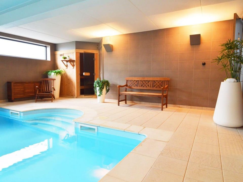 Family Villa, Profondeville Vacation rental in Wallonia, Belgium