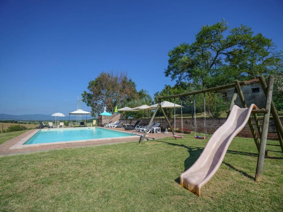 Cozy farmhouse with pool Vacation rental in Umbria