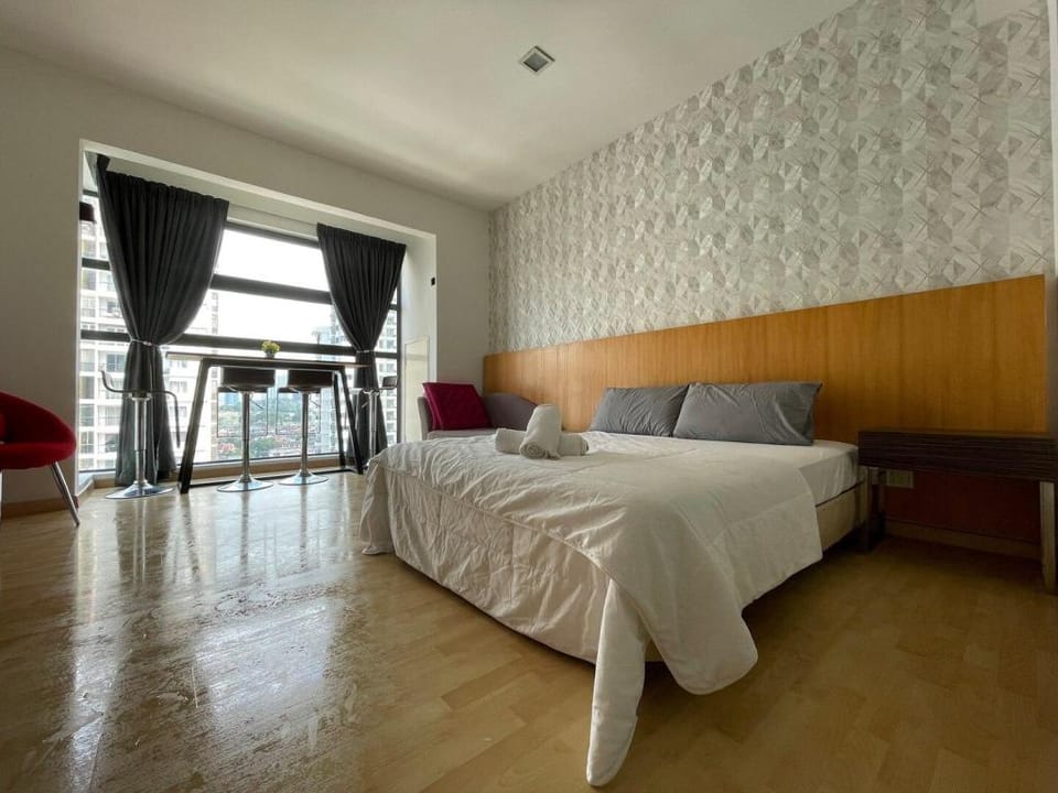 Enjoy Hot Water Jacuzzi Near MRT KL 152 Apartment in Federal Territory of Kuala Lumpur