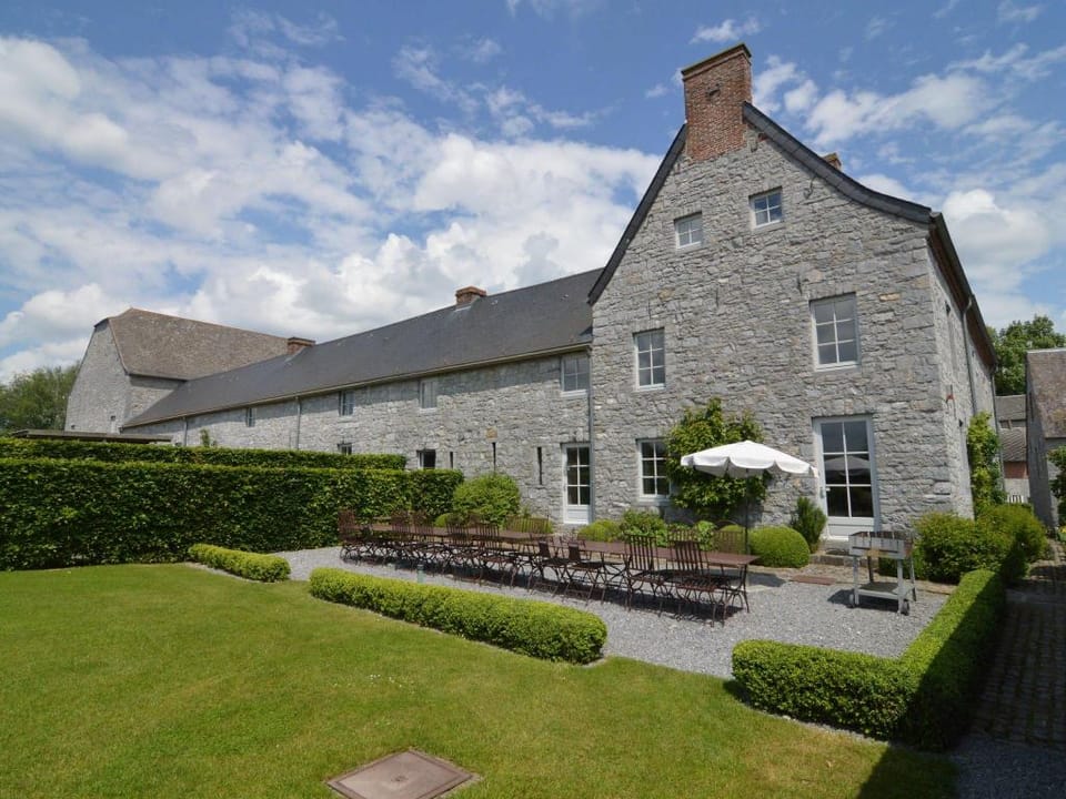 Elegant Estate Stay, Maredsous Vacation rental in Wallonia, Belgium