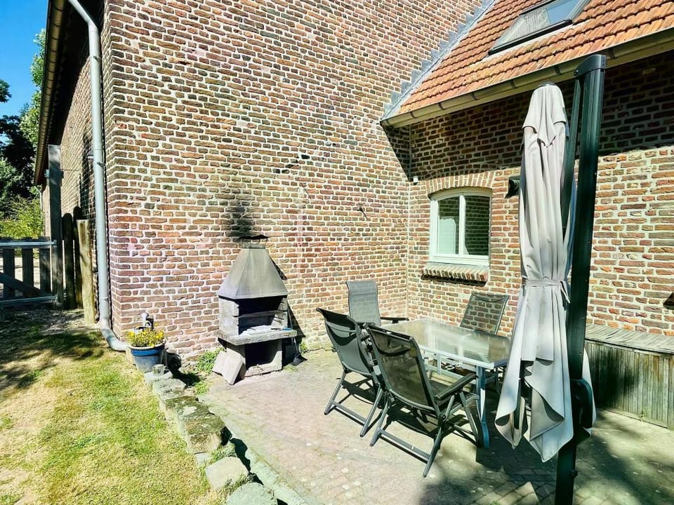 Coachmans House near Roermond with Garden Vacation rental in Limburg (province)