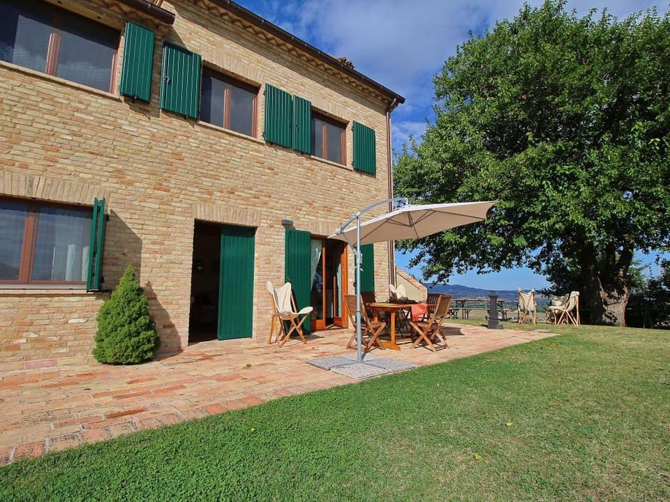 Cottage in Montelabbate with Pool  Forest Vacation rental in Marche