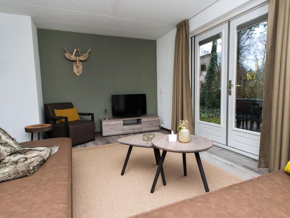 Modern Villa Near Veluwe Vacation rental in Hoenderloo