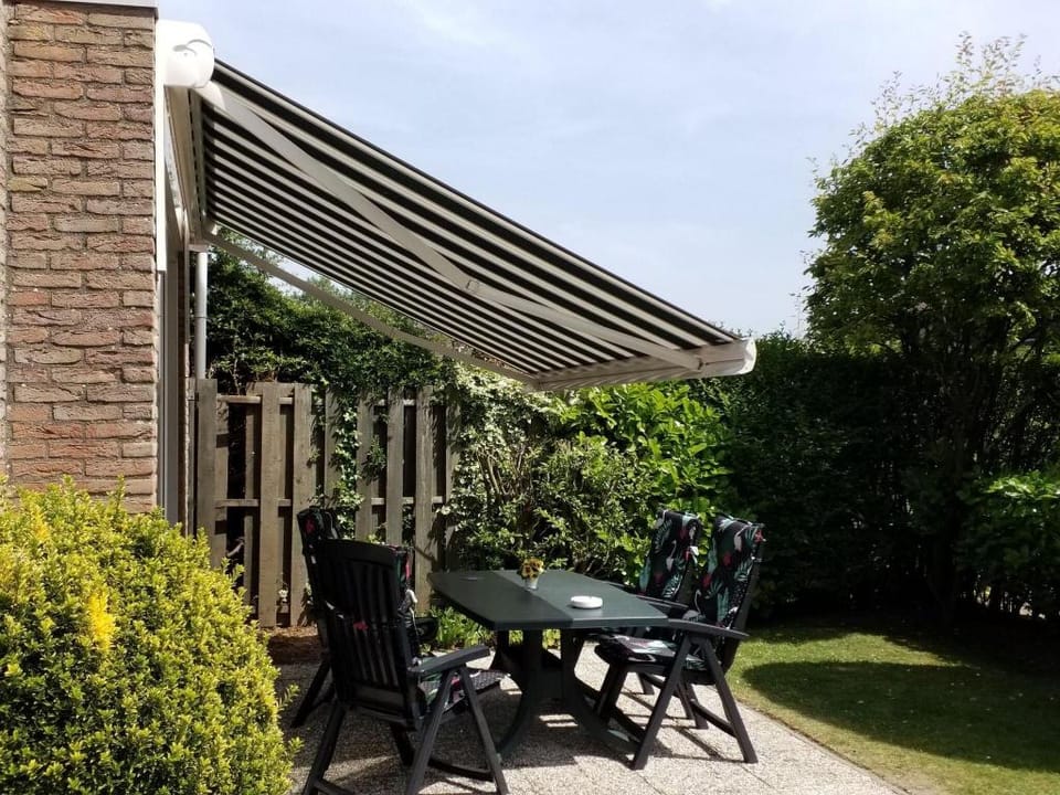 Well equipped holiday home in Nieuwvliet, just a few minutes walk from the beach Vacation rental in Zeeland, Netherlands
