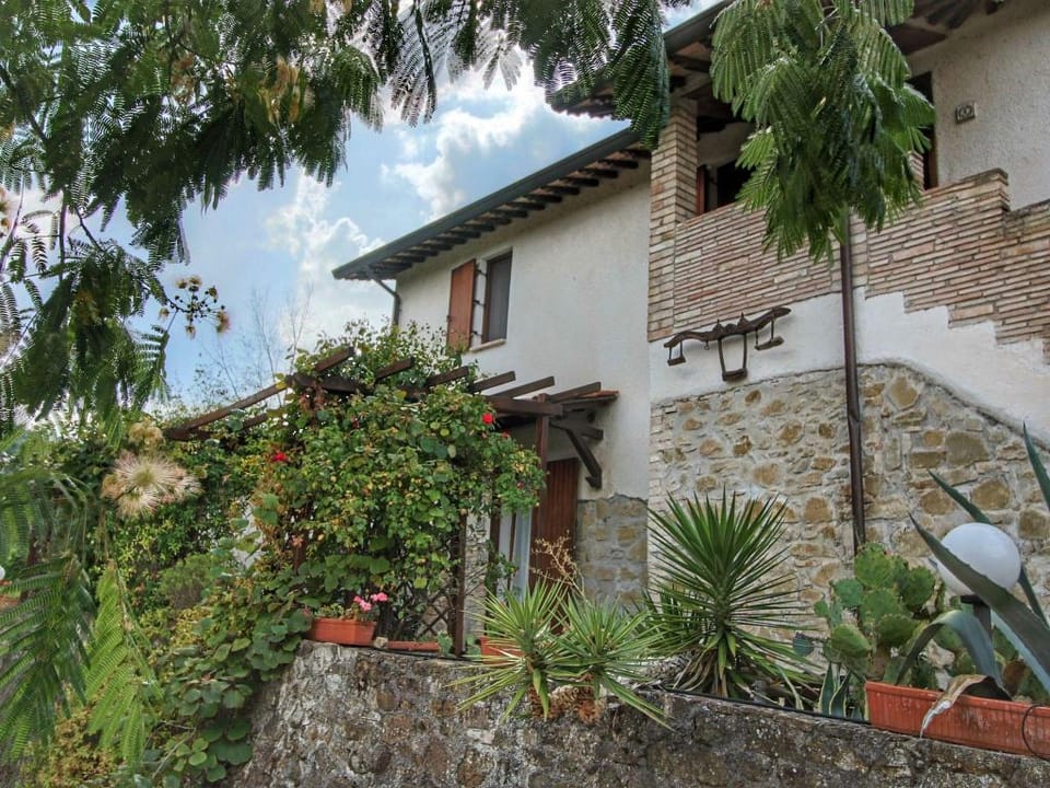 Cottage in Bettona with Pool  Near Assisi Vacation rental in Umbria