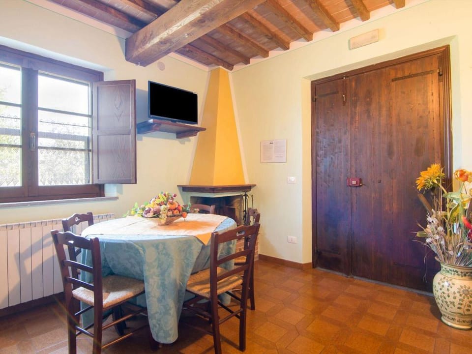 Belvilla by OYO Large Farmhouse with Pool Vacation rental in Umbria