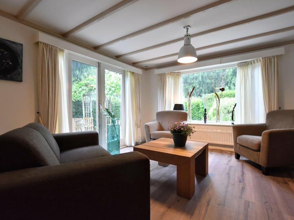 Chalet in Veluwe near Sauna Drome Vacation rental in Putten