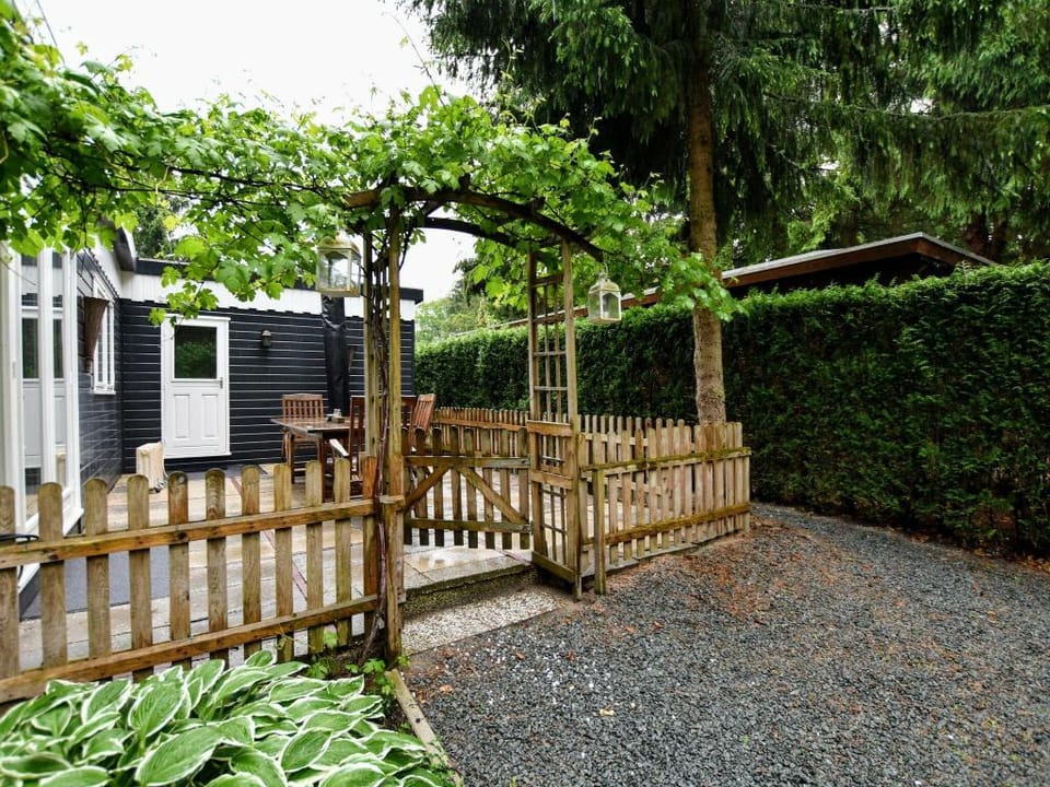Chalet in Veluwe near Sauna Drome Vacation rental in Putten