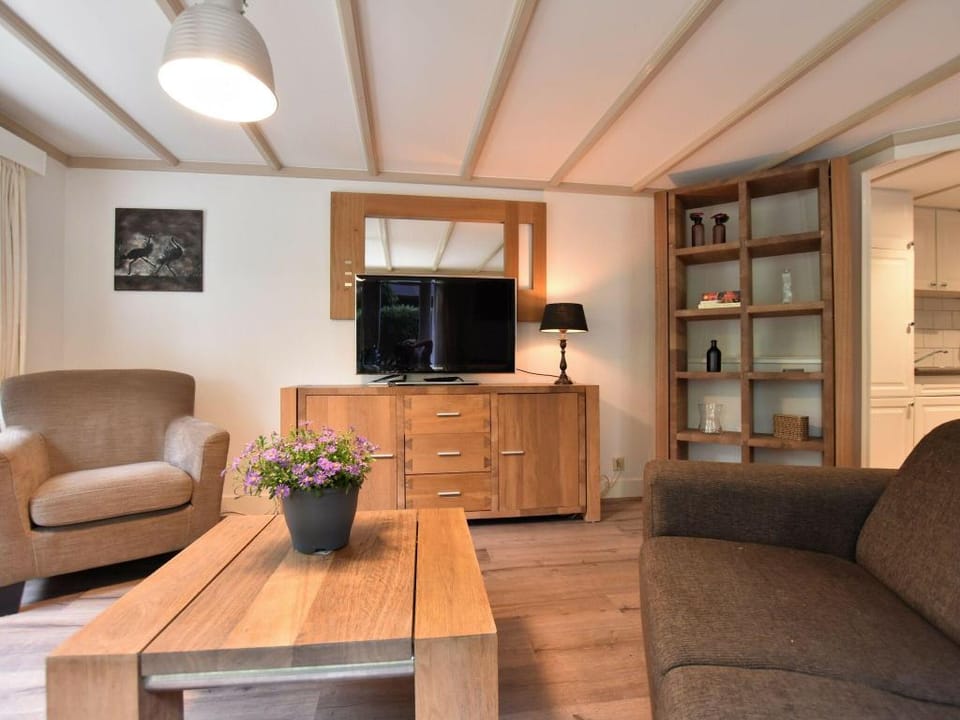 Chalet in Veluwe near Sauna Drome Vacation rental in Putten