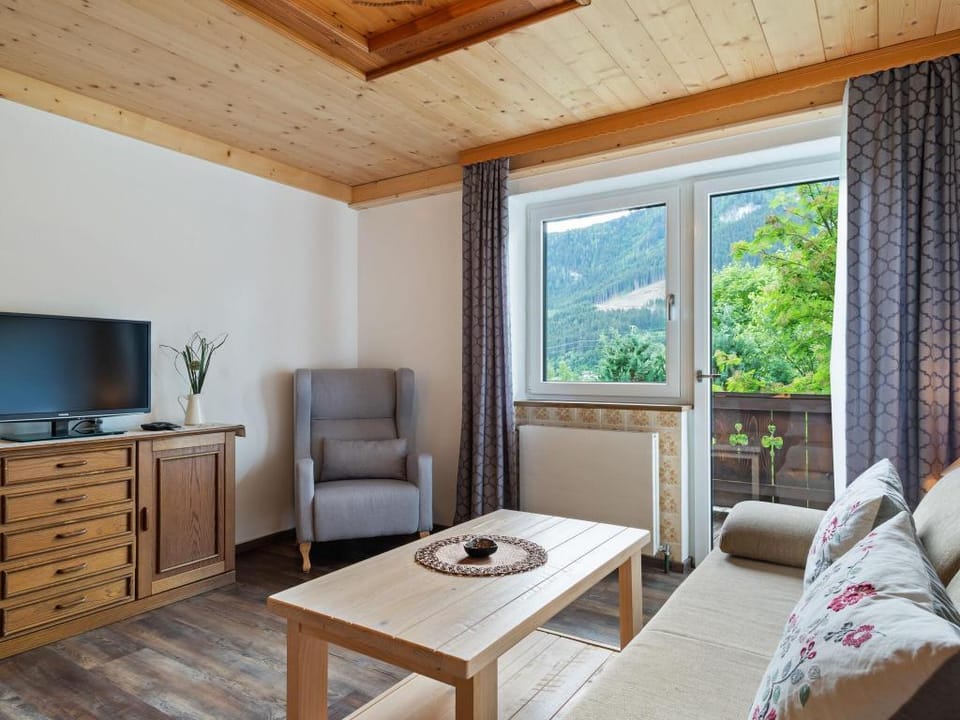 Chalet Bramberg near Ski Slopes Apartment in Salzburgerland
