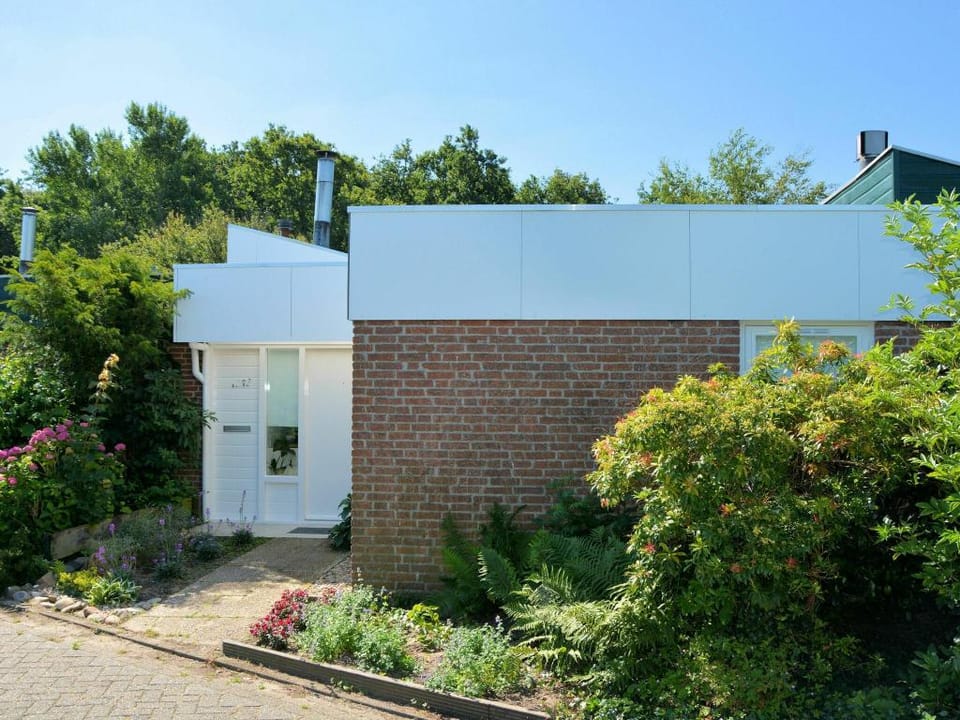 Charming Garden Retreat Vacation rental in Noordwijkerhout