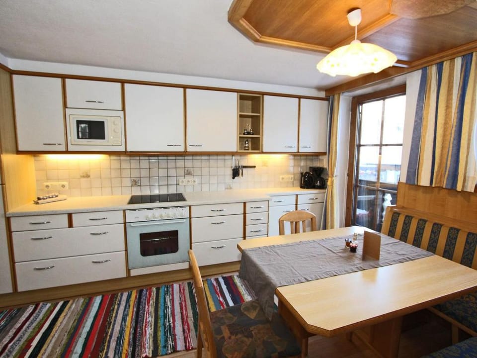 Apartment in Kaltenbach near Ski Lift Apartment in Tyrol