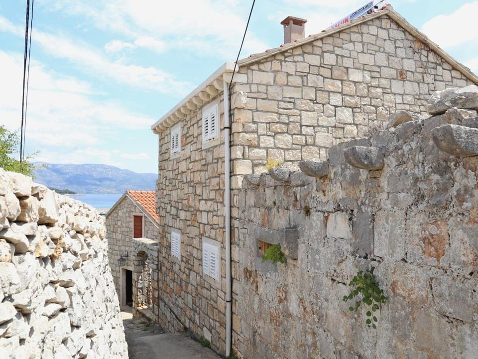Holiday Home in Lumbarda with Garden Vacation rental in Dubrovnik-Neretva County
