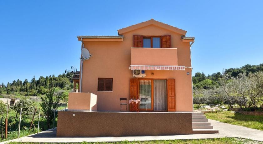 Holiday Home in Veli Iz near the Sea Vacation rental in Zadar County