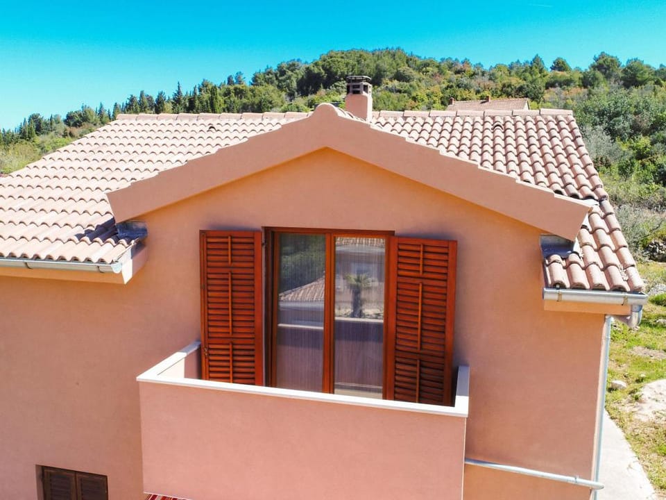 Holiday Home in Veli Iz near the Sea Vacation rental in Zadar County