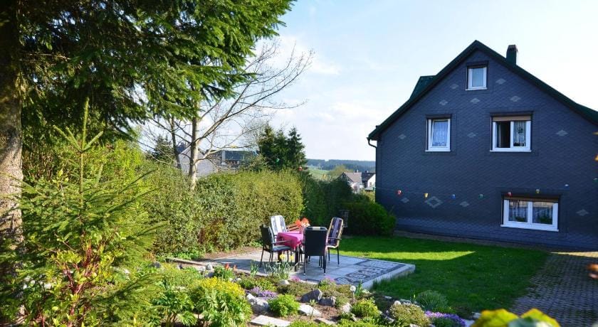 Forest Escape with Garden Apartment in Thuringia, Germany