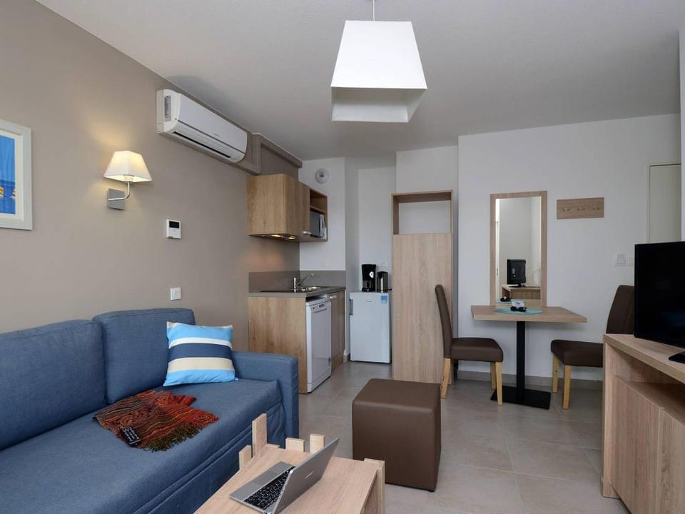 Apartment in Le Lotus Blanc with Sea View Apartment in Le Barcarès