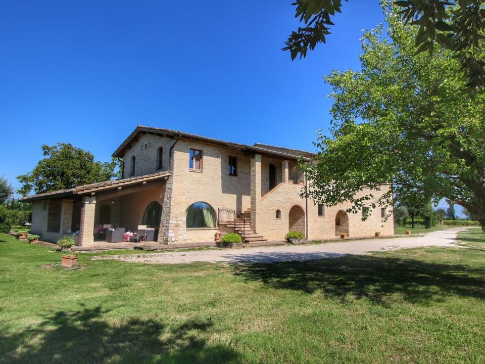 Umbrian Mansion Surrounded by Vineyards Vacation rental in Umbria