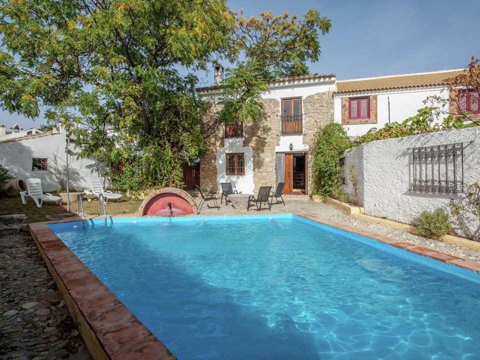 Farmhouse in Fuentes de Cesna near Iznajar Vacation rental in Andalusia