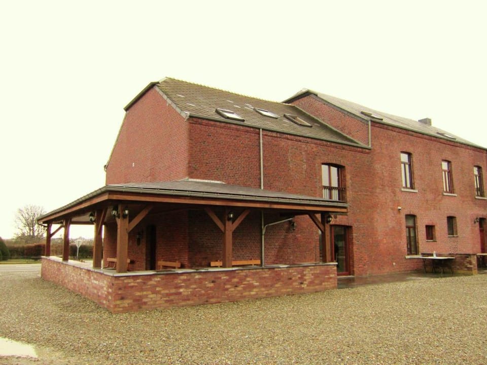 Holiday home in Cul-des-Sarts with roofed terrace Vacation rental in Wallonia, Belgium