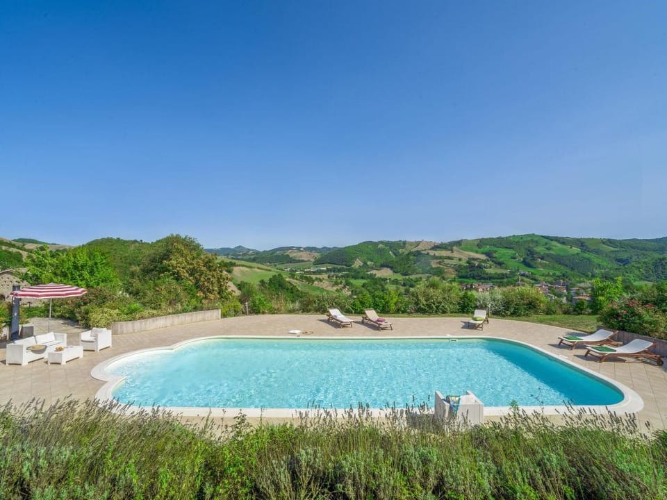 Holiday Home in Belforte with Pool Vacation rental in Marche