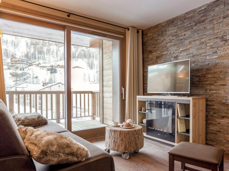 Chalet-Style Apartment Apartment in Tignes